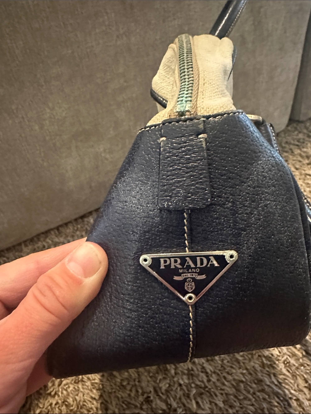 Vintage Prada canvas and leather handbag - Picture 3 of 14